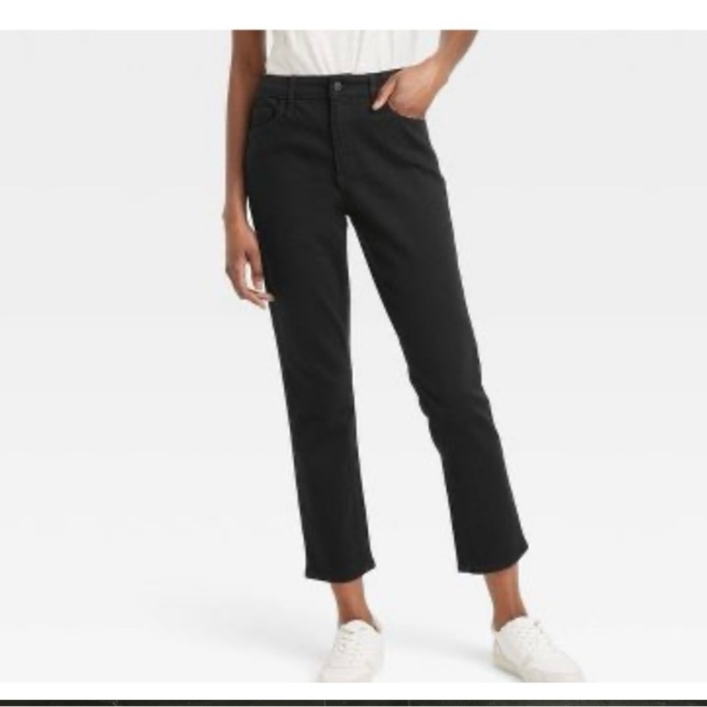 Universal Thread Women's Slim Straight Black Jeans